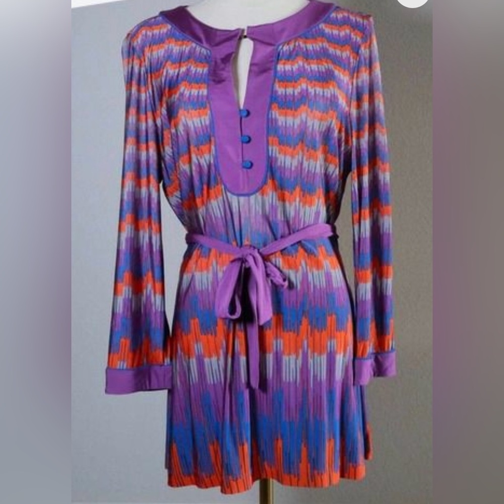BCBG Maxazria Women's 3/4 Sleeve Wave Print Keyhole Neck Tunic Top Size Small